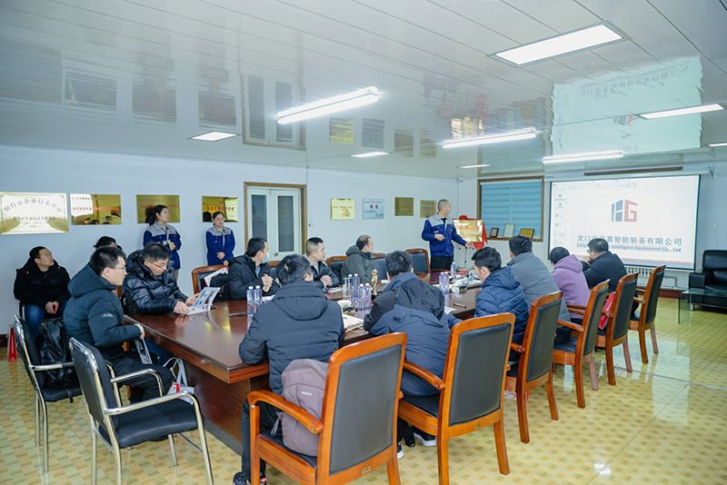 Participating companies visited Hengga intelligent